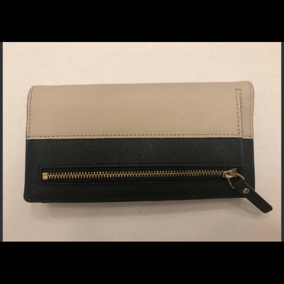 Kate spade medium sized wallet - Picture 3 of 4